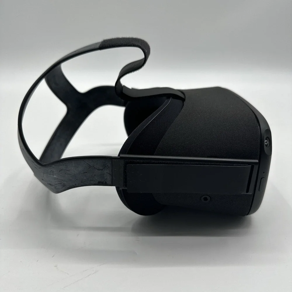 Meta Oculus Quest 1 VR Virtual Reality Headset And MH-B Controllers For Parts